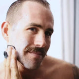 Brosse nettoyante pour barbe et moustache